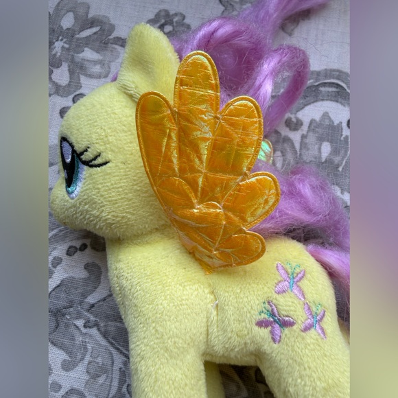 TY 2014 My Little Pony Hasbro Fluttershy Yellow Plush Pony with Metallic Wings - Picture 8 of 14